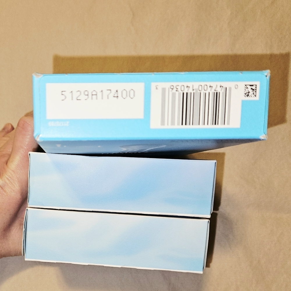 Gillette Venus Smooth 3 Blade Razor Bundle - Picture 4 of 7